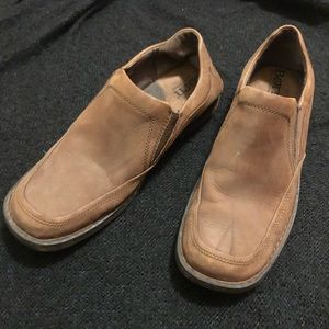 Brown men’s Born shoes